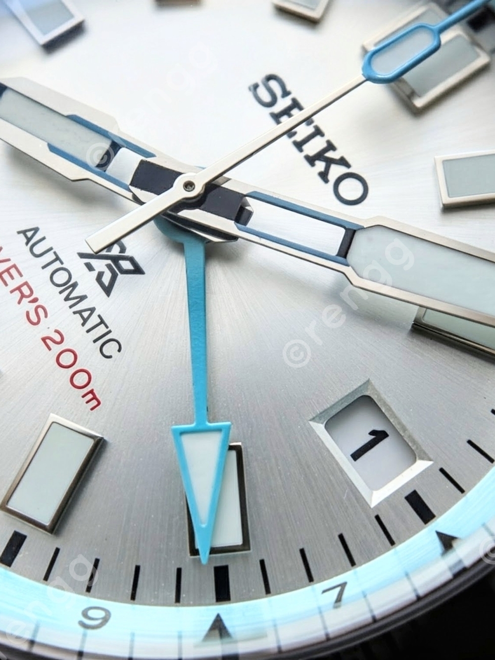 Seiko NH34A GMT Willard Men’s Automatic Diver Watch - White & Light Blue Great - Picture 9 of 9